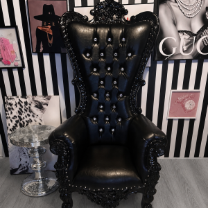Queen Charlotte Throne Chair Rental